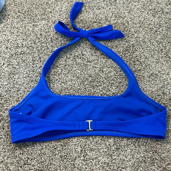 Target Women’s Swimsuit Top Blue Size L - Picture 2 of 3